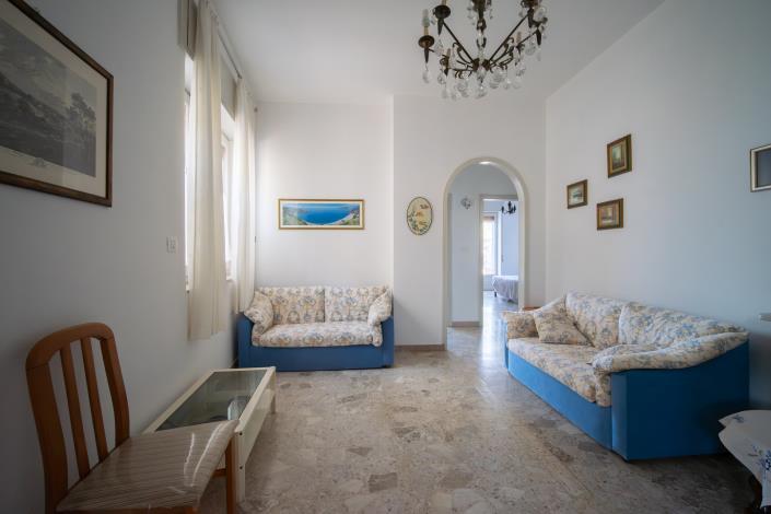 Image No.11-Maison de ville de 6 chambres à vendre à Scalea