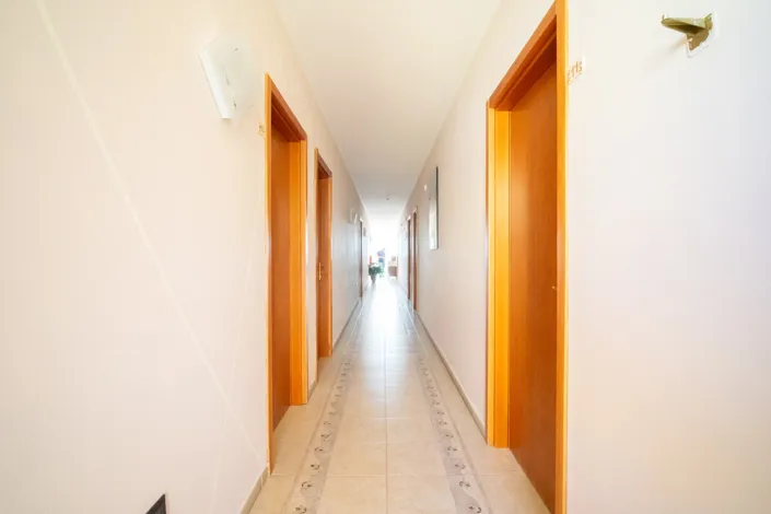 Image No.19-18 Bed Commercial for sale