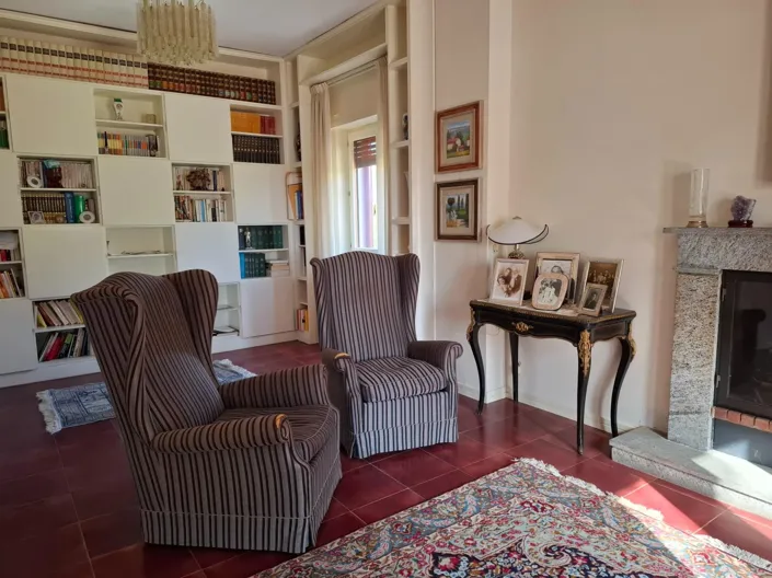 Image No.11-Villa de 4 chambres à vendre à Catanzaro