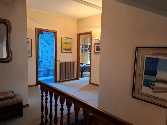 Image No.22-Villa de 4 chambres à vendre à Catanzaro