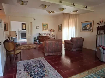 original20251111-1048206930792a8f60ejpg