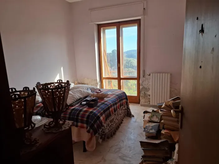 Image No.14-5 Bed House for sale