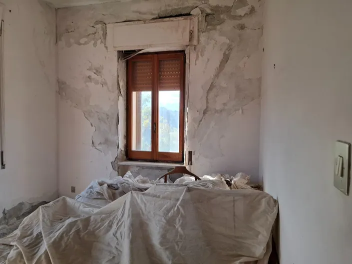 Image No.18-5 Bed House for sale