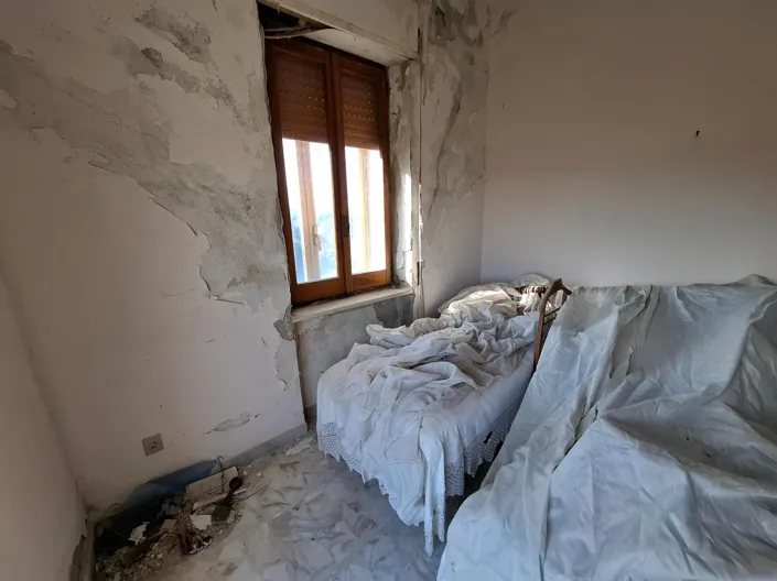 Image No.19-5 Bed House for sale