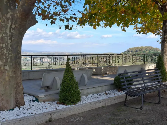 Image No.30-5 Bed House for sale