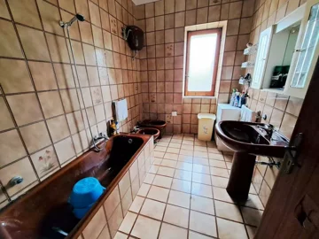 originalfiumefreddocasa43vmbath69d6147a16b30j