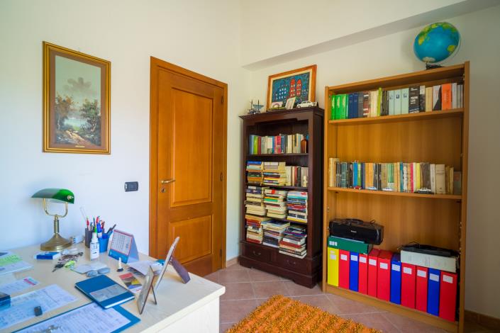 Image No.6-4 Bed Villa for sale