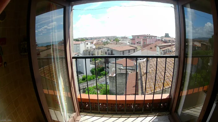 Image No.12-2 Bed Property for sale
