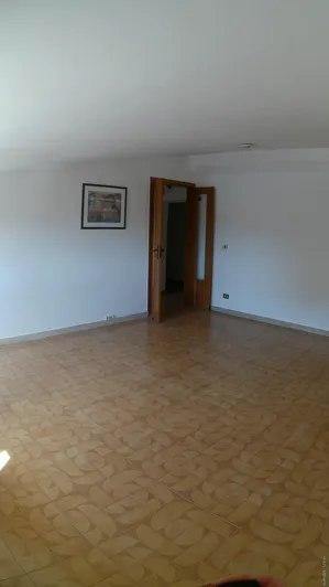 Image No.3-2 Bed Property for sale