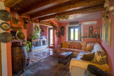 Main-Entrance-living-room
