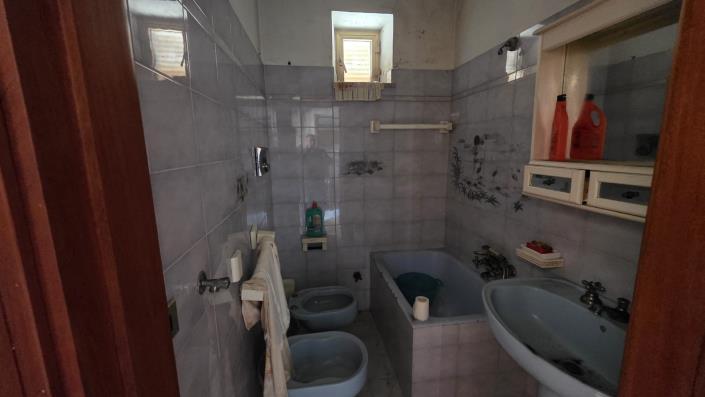 Image No.2-3 Bed Townhouse for sale