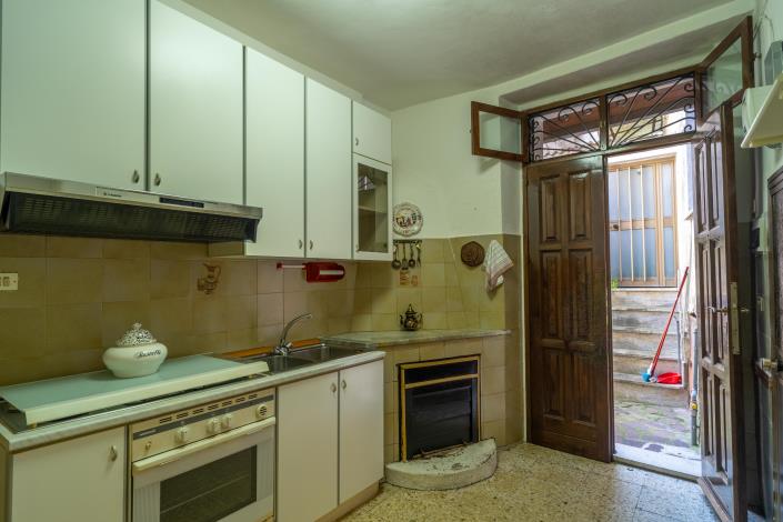 Image No.4-2 Bed House for sale