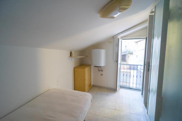 Image No.7-2 Bed House for sale