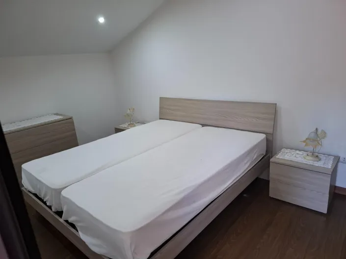 Image No.20-3 Bed House for sale