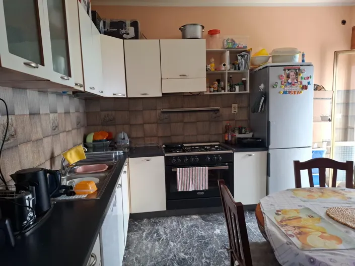 Image No.10-3 Bed House for sale