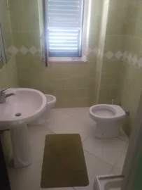 originalbathroom-26a8331a9f02a6jpeg