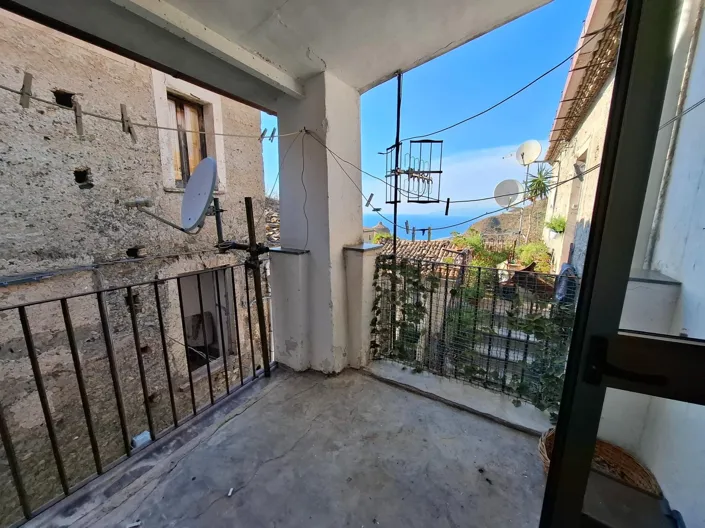 Image No.18-2 Bed Apartment for sale