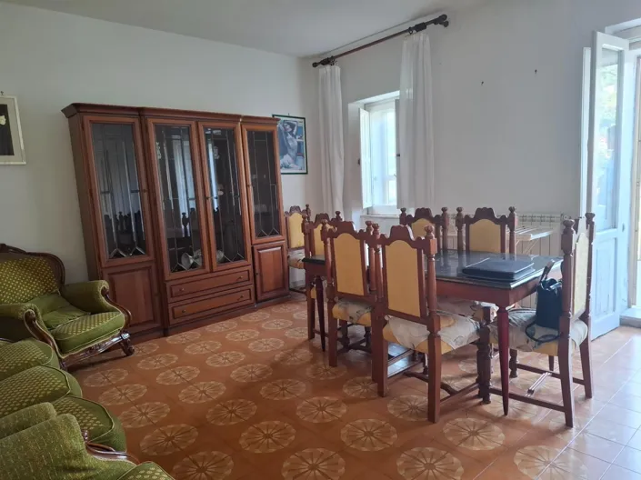 Image No.21-2 Bed Apartment for sale