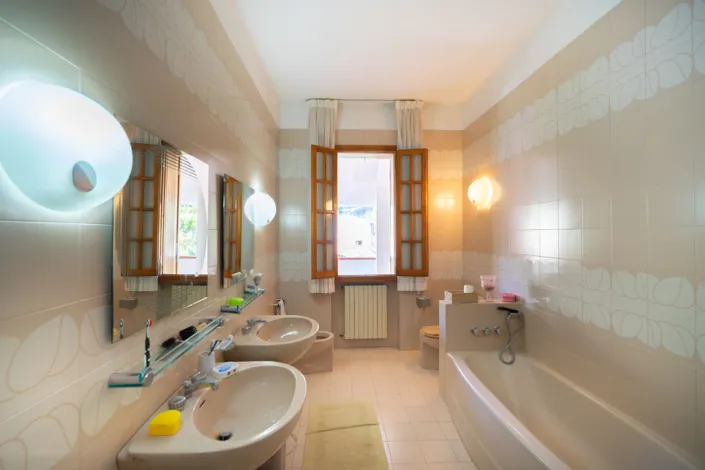 Image No.31-5 Bed Villa for sale