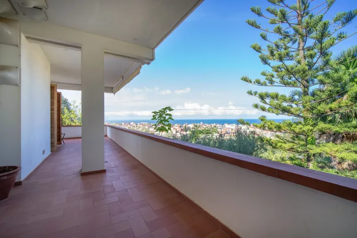 Image No.33-5 Bed Villa for sale