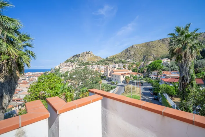 Image No.38-5 Bed Villa for sale