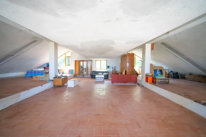 Image No.41-5 Bed Villa for sale