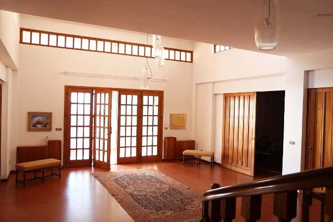 Image No.5-5 Bed Villa for sale