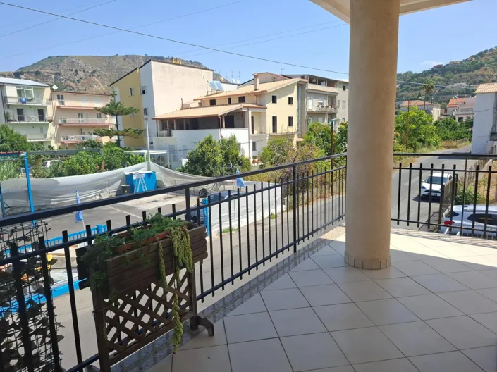 Image No.23-3 Bed Apartment for sale