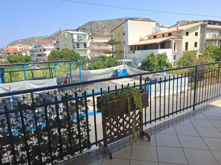 Image No.24-3 Bed Apartment for sale