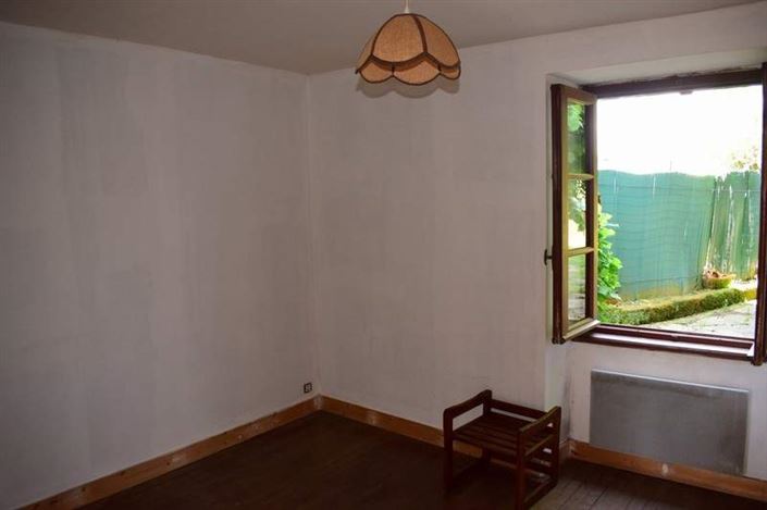 Image No.8-4 Bed House for sale