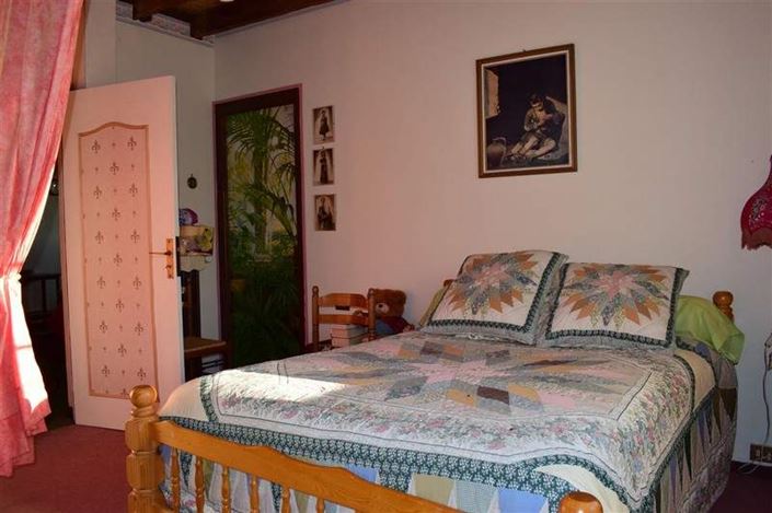 Image No.8-Propriété de pays de 5 chambres à vendre à Bussière-Galant