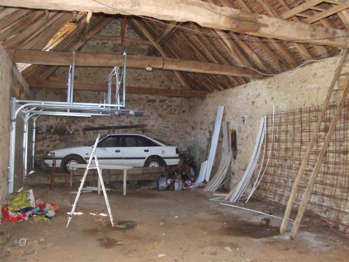 Image No.10-3 Bed Country Property for sale