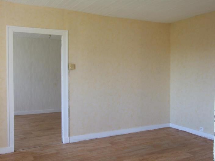 Image No.13-3 Bed Country Property for sale