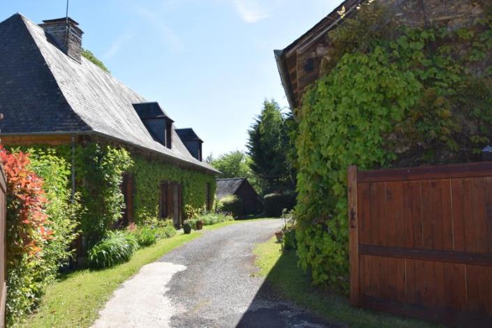 Image No.3-Propriété de pays de 5 chambres à vendre à Arnac-Pompadour