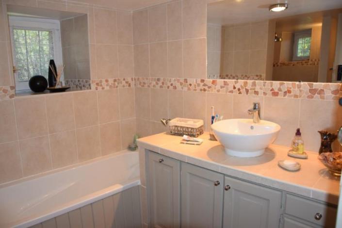 Image No.10-3 Bed Country House for sale