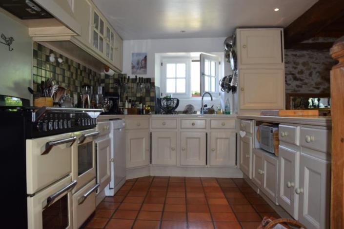 Image No.6-3 Bed Country House for sale