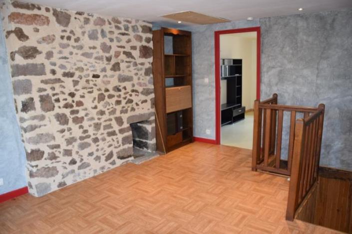 Image No.4-Maison de village de 2 chambres à vendre à Saint-Bonnet-la-Rivière