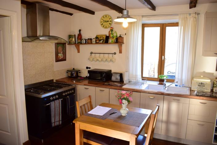 Image No.10-3 Bed Country House for sale