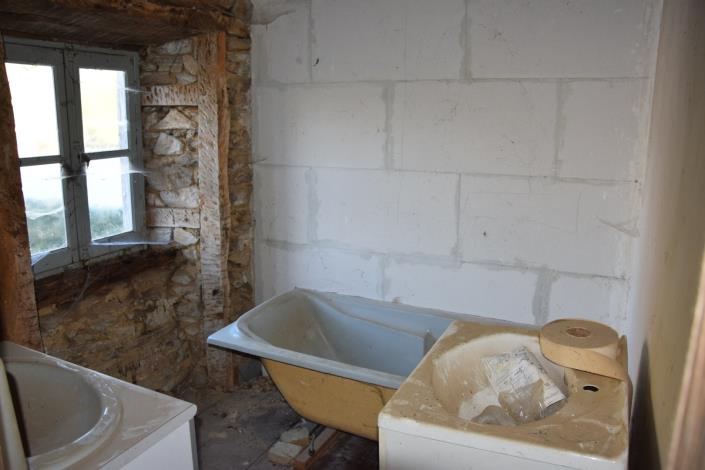 Image No.10-5 Bed Village House for sale