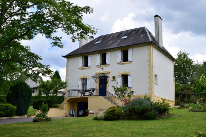 Image No.4-4 Bed Village House for sale