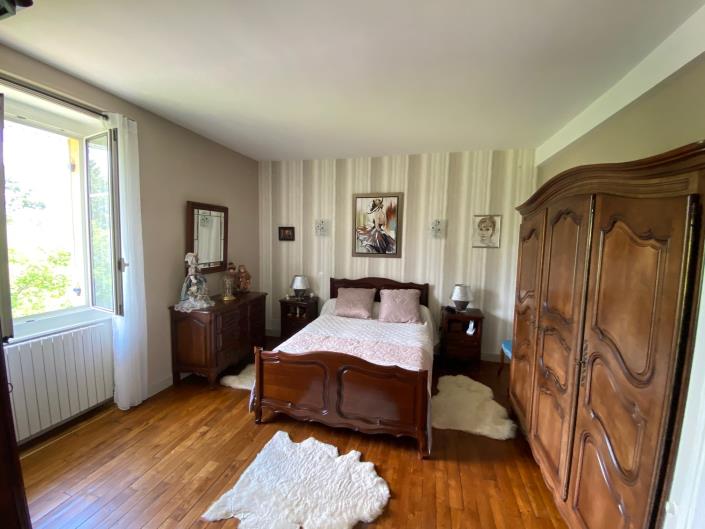 Image No.14-4 Bed Village House for sale