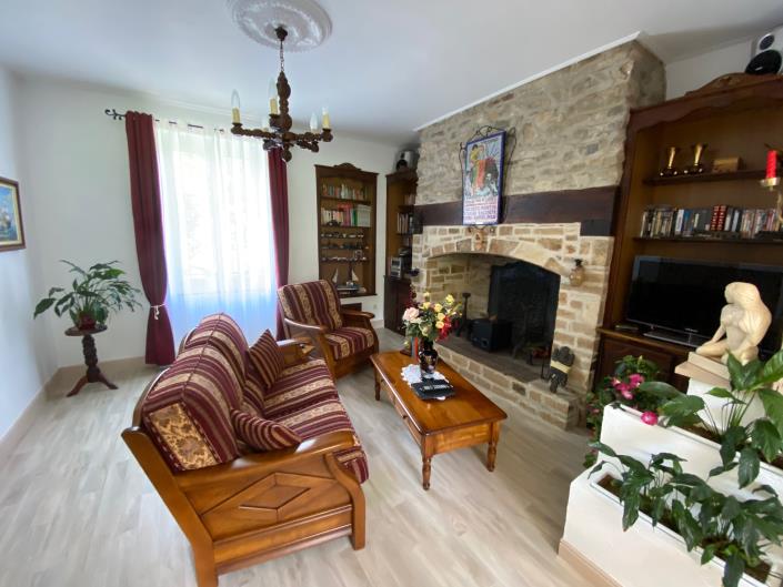 Image No.7-4 Bed Village House for sale