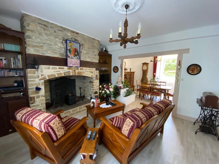 Image No.6-4 Bed Village House for sale