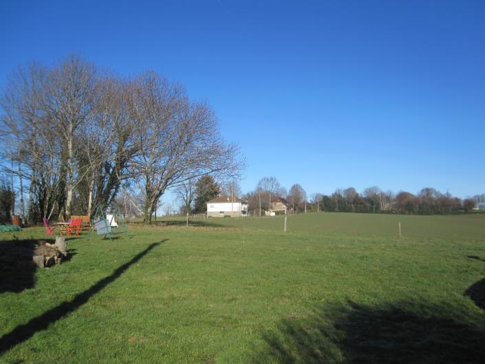 Image No.8-Maison de campagne de 1 chambre à vendre à Benayes