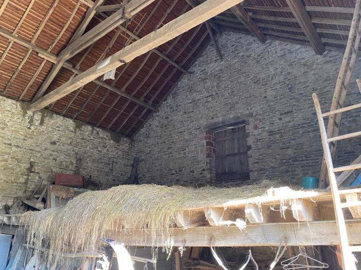 Image No.9-6 Bed Country Property for sale