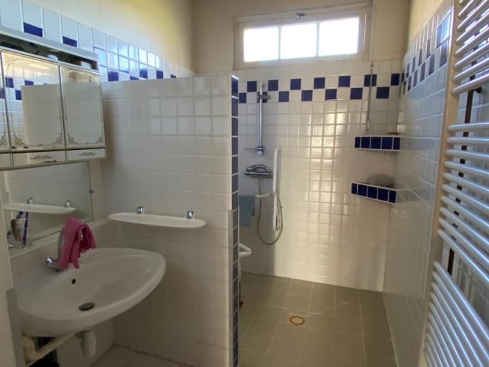 Image No.11-6 Bed Country Property for sale