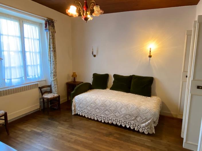 Image No.12-6 Bed Country Property for sale