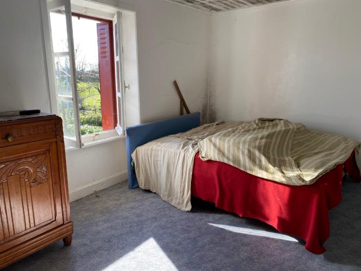 Image No.21-6 Bed Country Property for sale