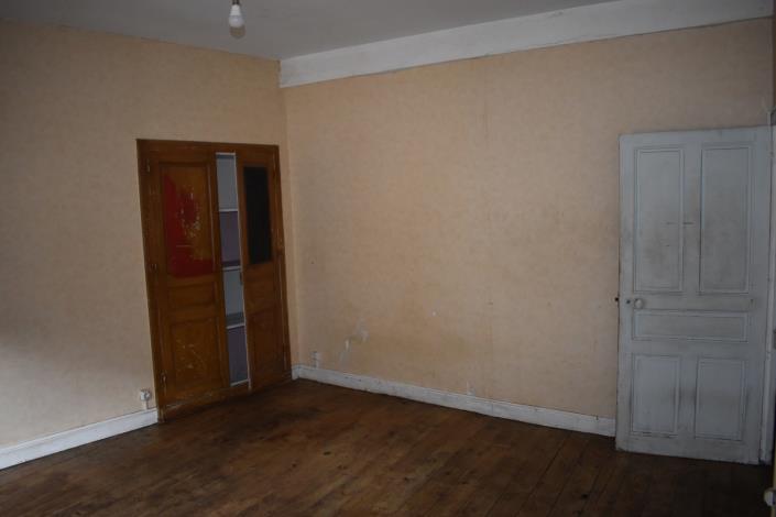 Image No.7-4 Bed Village House for sale