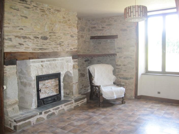 Image No.9-8 Bed Country Property for sale